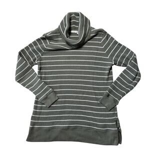 L.L. Bean Thermal Turtle Neck Shirt/Sweatshirt, Women's Large, super soft; Green